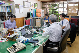 社内